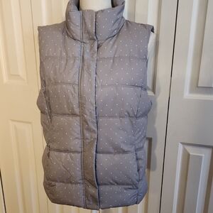 GAP Gray and White Patterned Puffer Vest